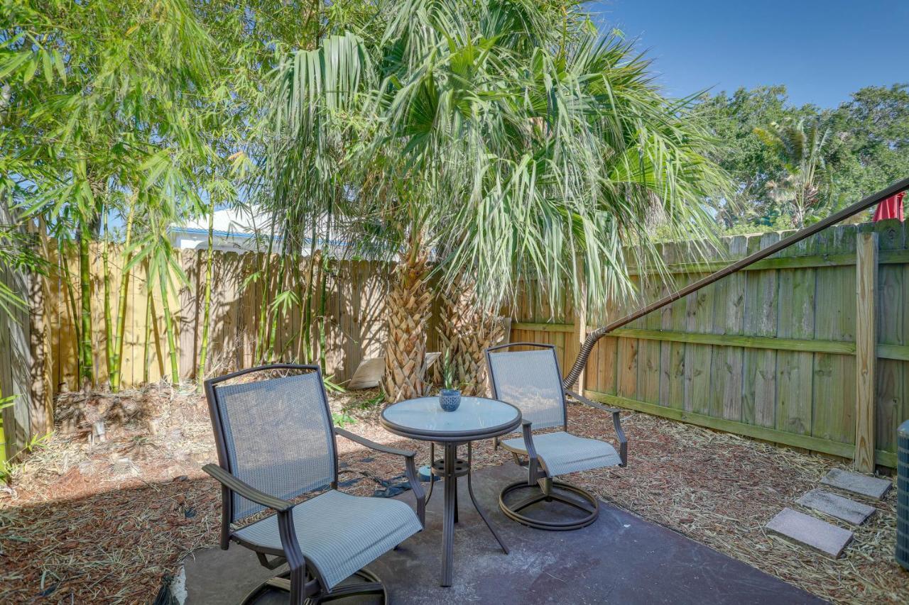 Breezy Cape Canaveral Townhome About 1 Mi To Beach! Εξωτερικό φωτογραφία